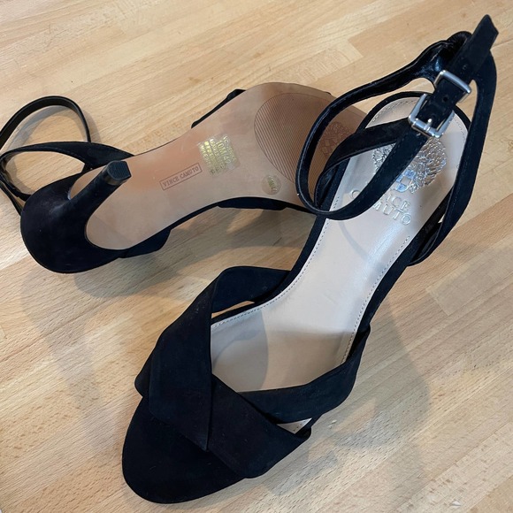 Vince Camuto "Jenika" Suede Ankle Strap 4" heels - Picture 1 of 11